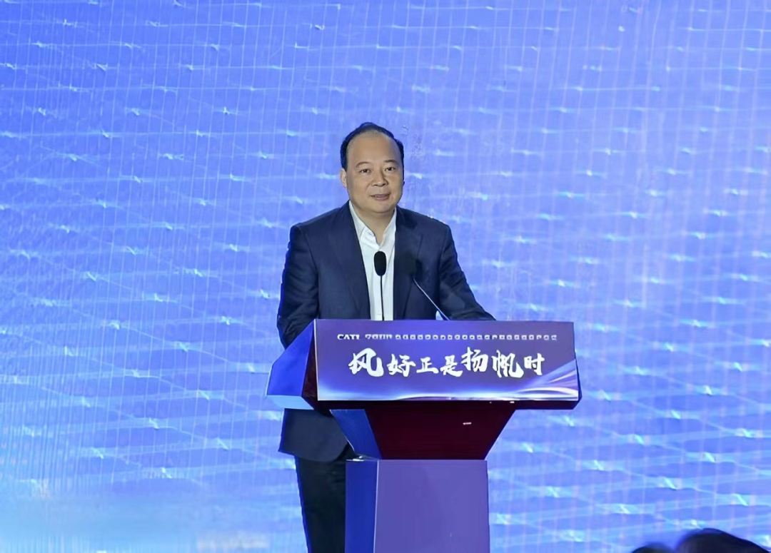 02-配文插图-AG刮刮卡董事长、总经理曾毓群发表致辞.png